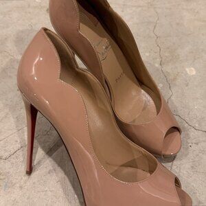 Christian Louboutin Hot Chick Alta 120 Beige Blush Patent Leather Heels